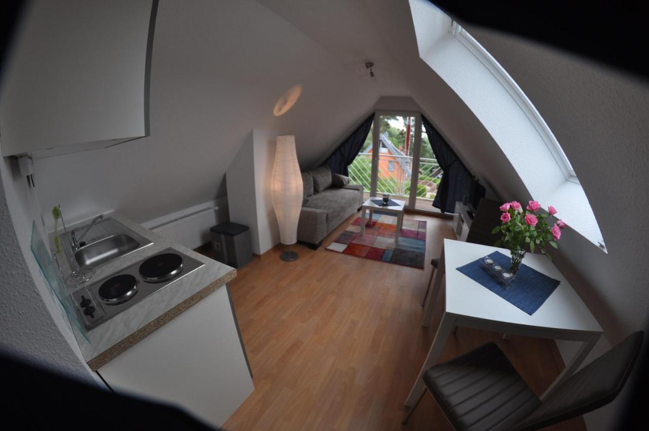 Ferienhaus Mueritzzauber / 1 Zimmer Dachgeschoss-Appartement เรอเบล ภายนอก รูปภาพ