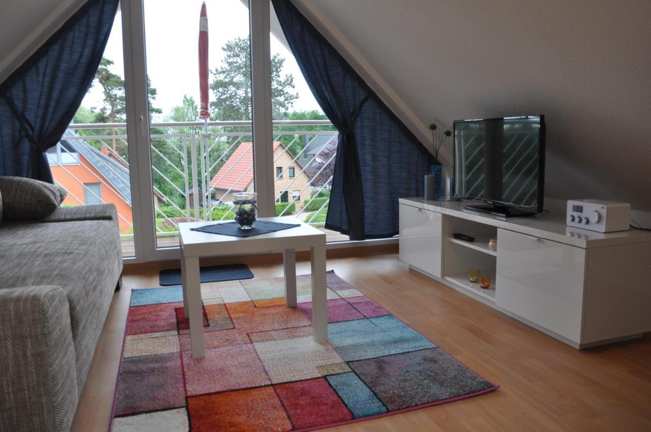 Ferienhaus Mueritzzauber / 1 Zimmer Dachgeschoss-Appartement เรอเบล ภายนอก รูปภาพ